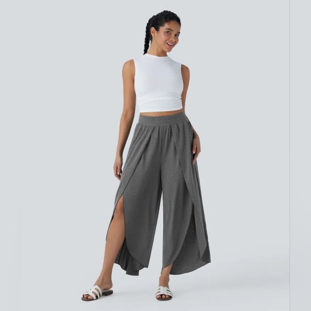 Halara High Flowy Wide Leg Casual Pants, Split Hem, Elastic Waist. Ladies XL